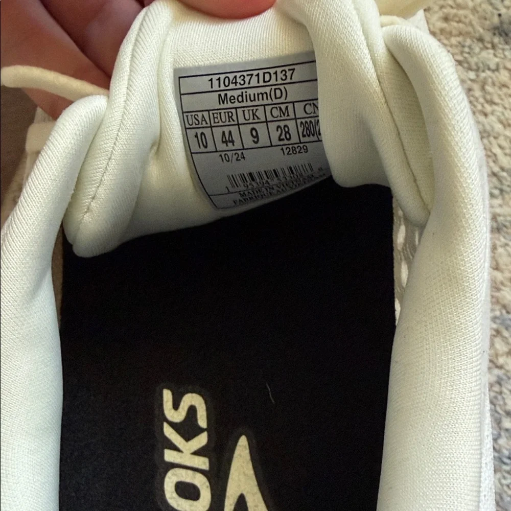 Brooks Men's Athletic Shoes in Cream/White